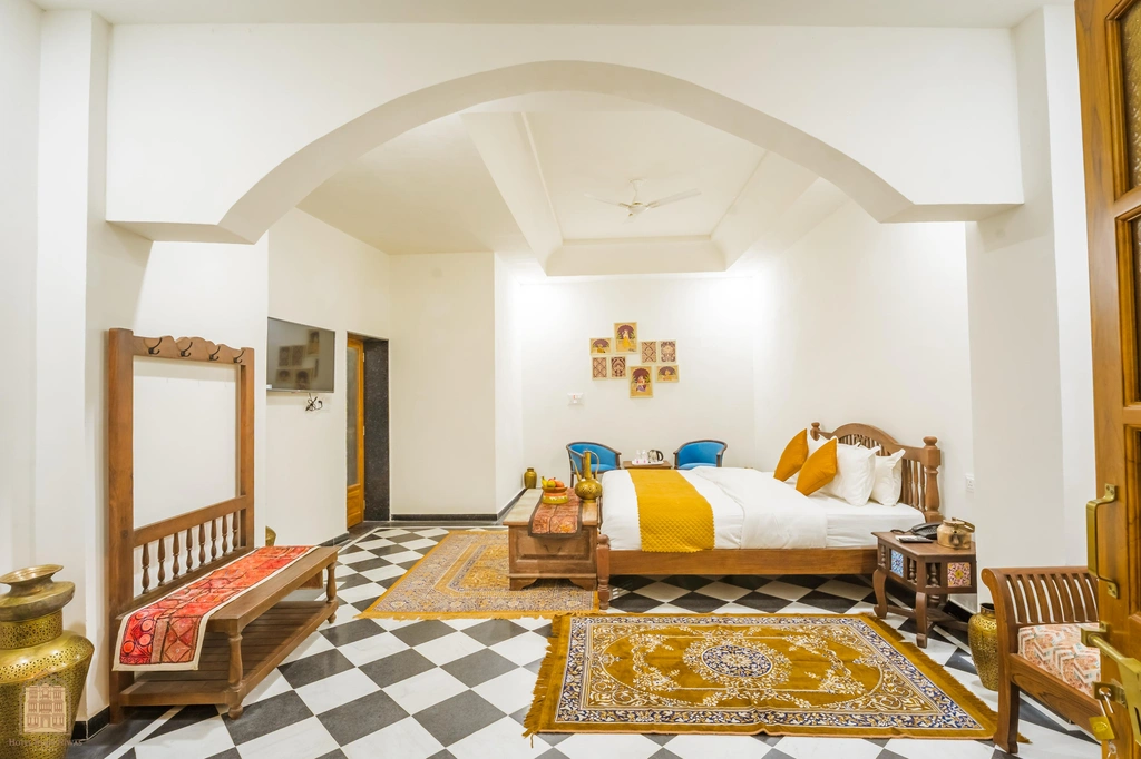 Rang Niwas Hotel